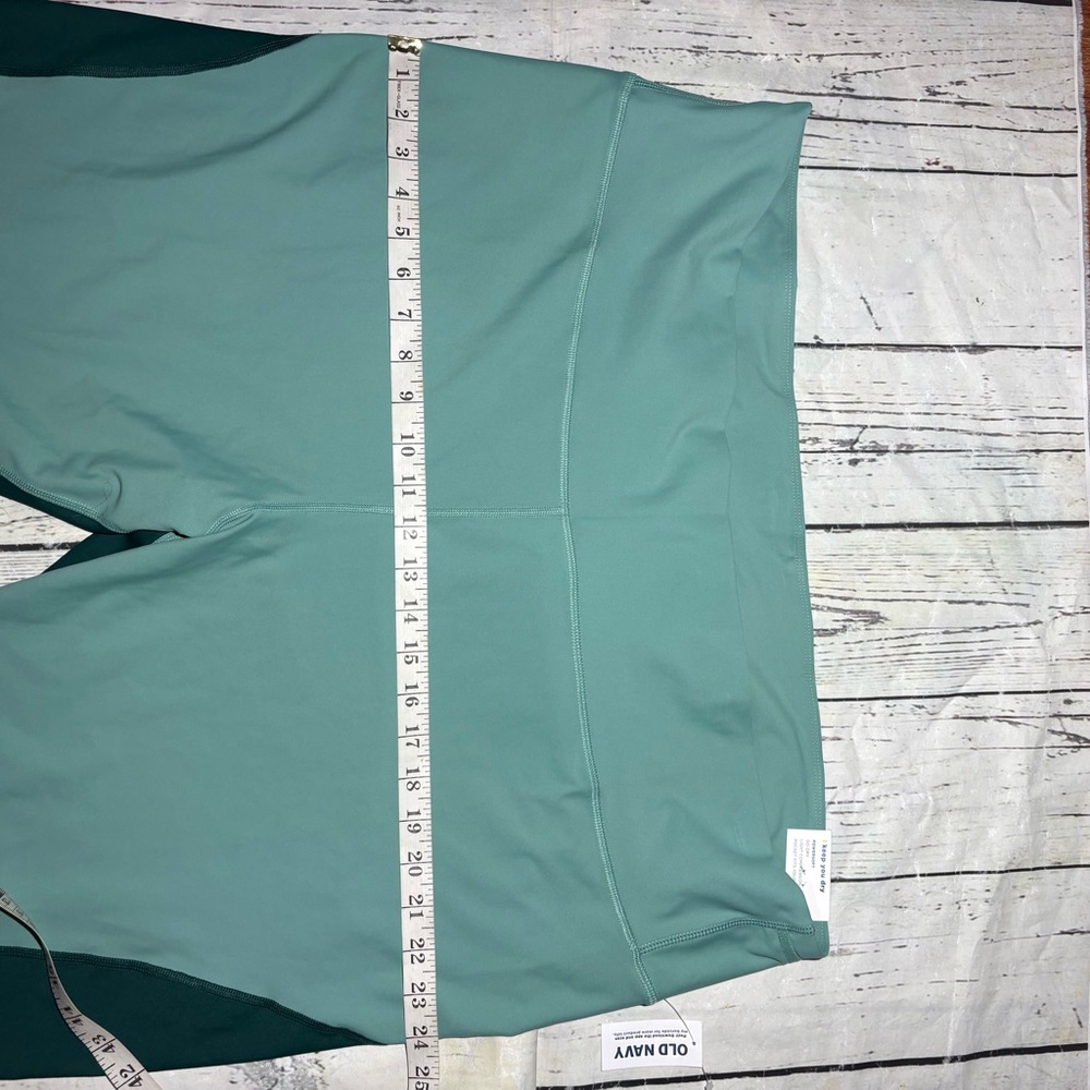 High-Waisted PowerSoft Color-Block Compression Leggings - Picture 3 of 7